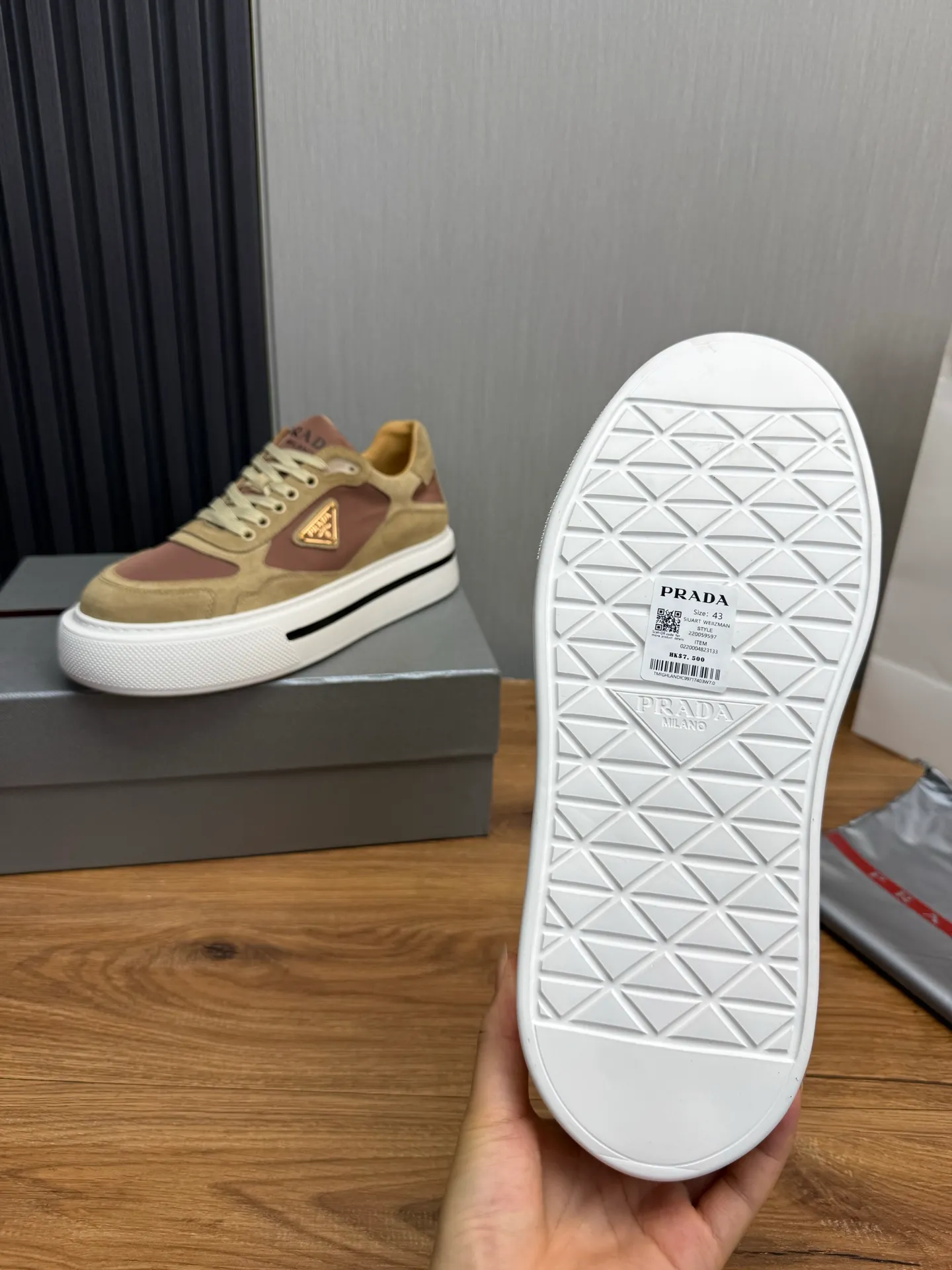 Men's shoes 💰580💰 [PRADA] Hot-selling men's shoes shipped 👏Official website synchronized ⬆️ Original cowhide fabric + cowhide lining, cowhide feet 🐮 1:1 shipment ✔️Original original sole, 38-45 (45. Customized, non-refundable)